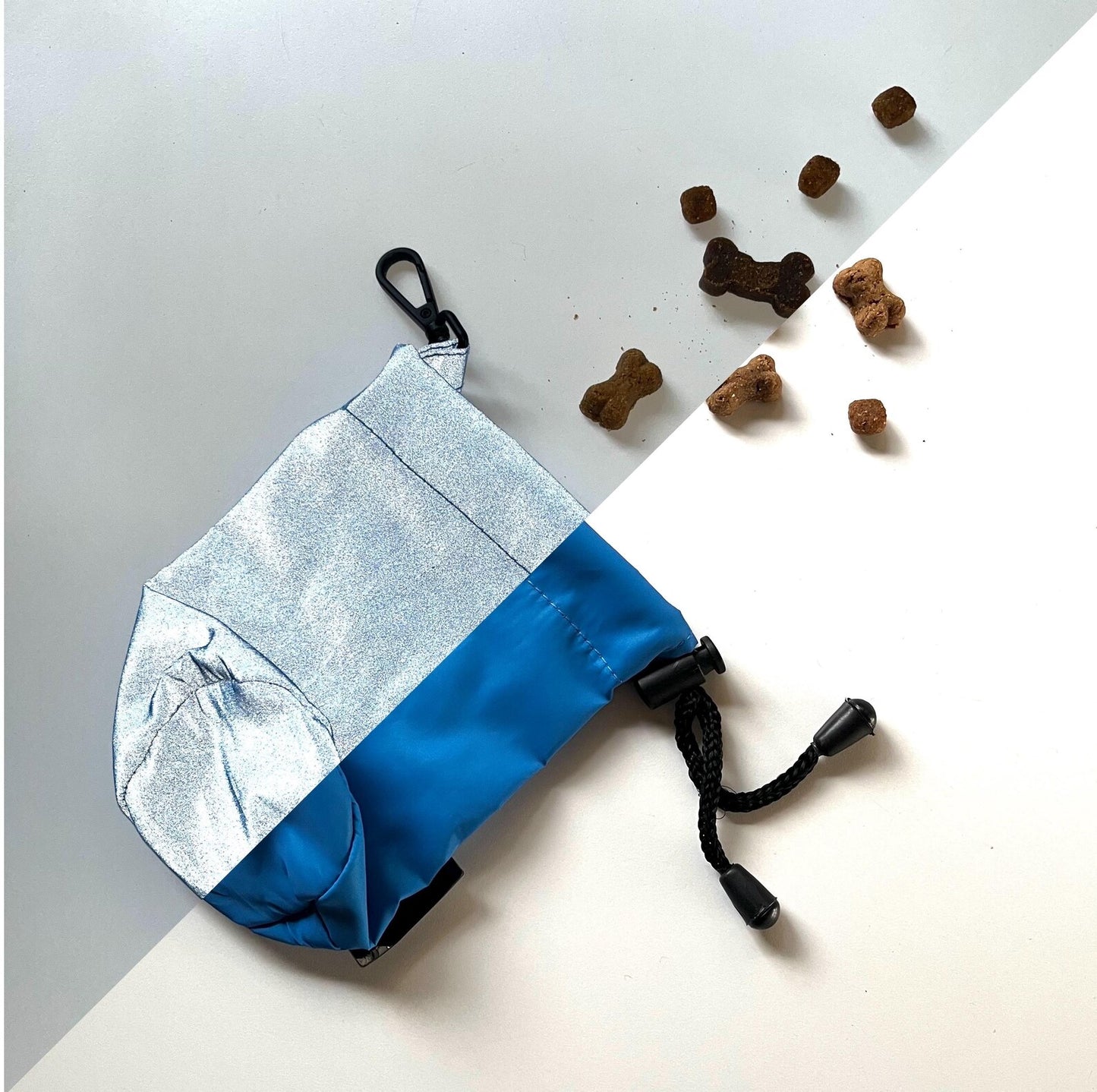 Blue Reflective Dog Treat Pouch – Waterproof Training Treat Bag with Clip & Drawstring, Night Visibility Accessory