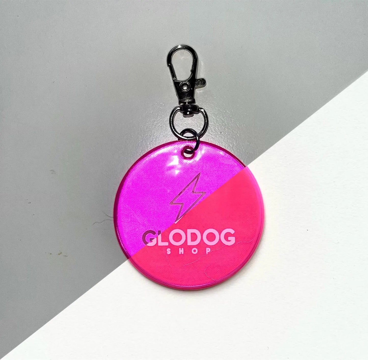 Pink Reflective Dog Tag Keychain – Glow-in-Dark Pet ID Charm, Clip-On Safety Tag for Dogs